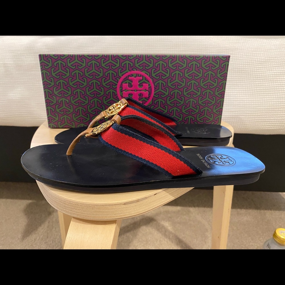 Tory Burch Ray Flip Flop with Vegan Leather Footbed and Twill strap